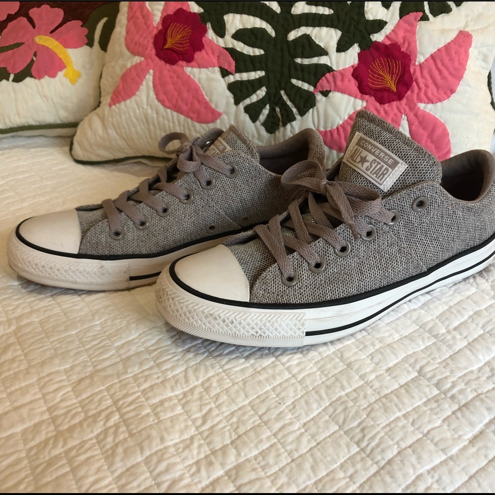 Women’s converse
